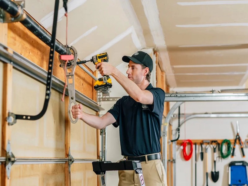 Fast Response garage door repair Company