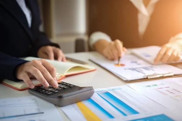 How Legal Services Help Review Freelance and Contractor Agreements Effectively